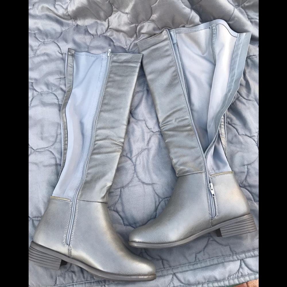 ☑️ NEW GREY BOOTS ☑️